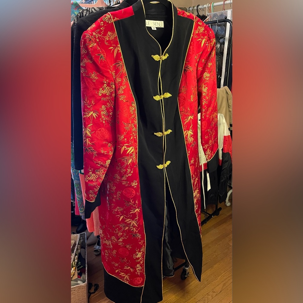VTG NWT Elegant Red and Black Vintage Embroidered Women's Coat La Sien New York